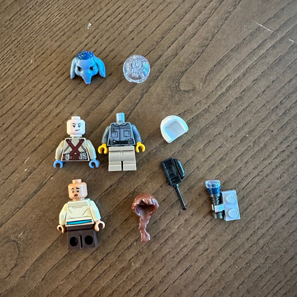 Lego Star Wars Minifigure Parts Lot Max Rebo Leia Hoth Rebel Accessories
